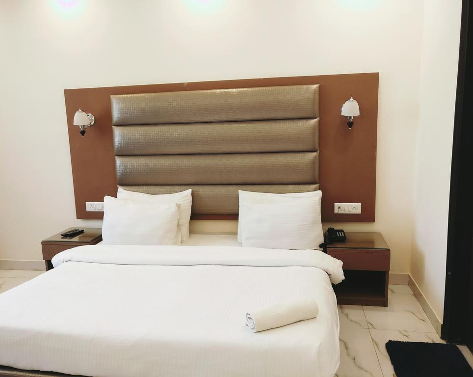 Hotel Pk Residency Noida Zewnętrze zdjęcie